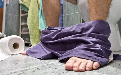 Câu hỏi tưởng dễ mà lắm người không biết: Làm sao để chùi rửa sạch sau khi "đi cầu"?