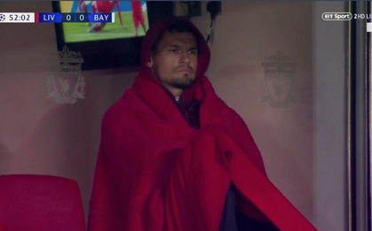 Không thi đấu, Á quân World Cup vẫn nhận cả rổ meme vì diện trang phục y hệt nhân vật trong truyện cổ tích