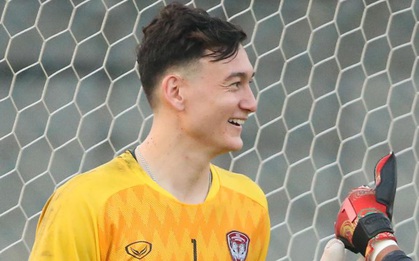 Văn Lâm khoái chí với bài tập có 1-0-2 cùng cúp vô địch của thủ môn hàng đầu thế giới