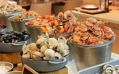 Hai khách sạn được nhắc tên nhiều nhất trong ngày này hoá ra cũng là những điểm sáng của ẩm thực Hà Nội