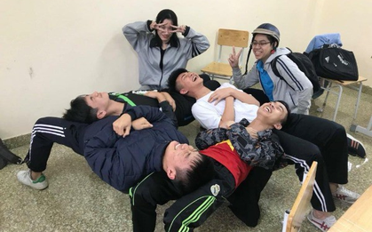 Nghỉ hè rồi nhưng bạn vẫn nhớ trò chơi khiến cả lớp “điên đảo” mỗi giờ ra chơi chứ?