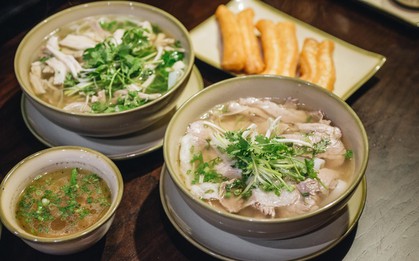 Ngược dòng thời gian cùng Phở Cội: Tìm phong vị phở giữa không gian nhà hàng ấm áp, gợi nét đẹp xưa Hà Nội