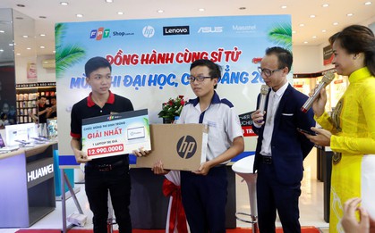 FPT Shop tặng laptop cho 2 sĩ tử may mắn trong chương trình "Giảm nhiệt mùa thi"