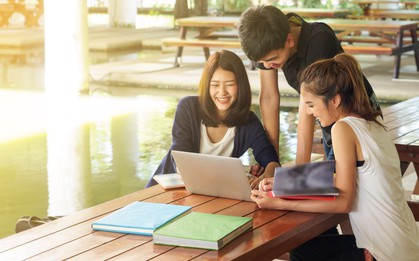 Không may mắn đỗ vào trường đại học yêu thích, đâu là con đường được sinh viên Việt lựa chọn hiện nay?