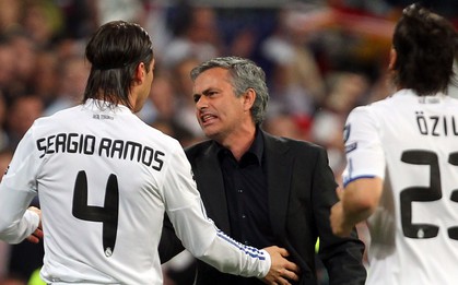Nếu không vì lý do này, chiếc ghế HLV của Real đã thuộc về "Người đặc biệt" Mourinho chứ không phải Zidane