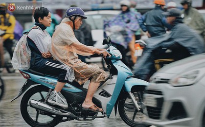 Miền Bắc nắng nóng trước khi đón gió mùa, chuyển mưa lạnh vào đêm nay