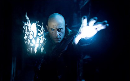 Dr. Sivana: Kẻ phản diện trong "Shazam!" là ai, sức mạnh "khủng khiếp" ra sao?