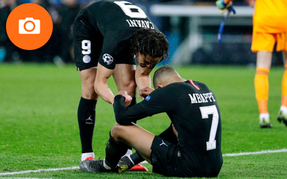 Neymar bàng hoàng, dàn sao PSG suy sụp sau thất bại không tưởng trước M.U