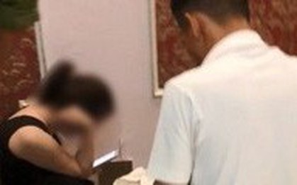 Cô giáo bị tố “quan hệ” với nam sinh cho rằng bị chồng dàn dựng