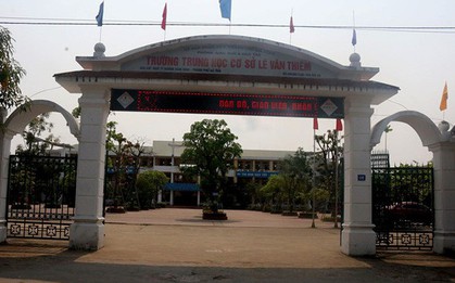 Điều tra người tung tin đồn thầy giáo quan hệ với nữ sinh lớp 8 có bầu
