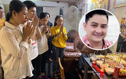 NSND Hồng Vân tổ chức thắp nhang tiễn đưa Anh Vũ tại sân khấu kịch Superbowl