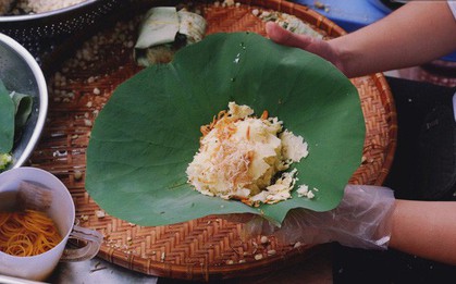 Xôi trong ẩm thực Việt: là bữa sáng ăn vội, cũng là món ăn chứng kiến từng cột mốc đời người