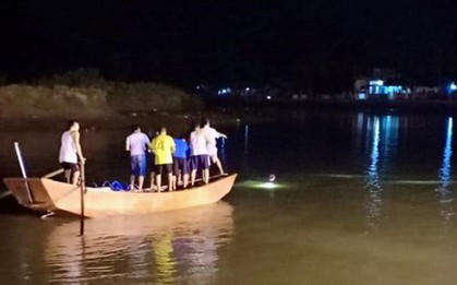 Tắm sông, 2 học sinh đuối nước thương tâm
