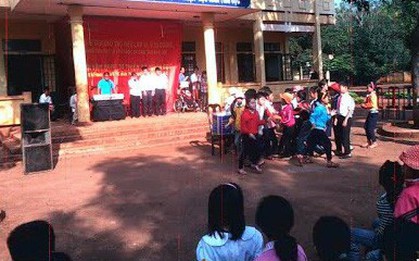Cô giáo bị tố đánh học sinh lớp 4 bầm tím người do không làm được bài