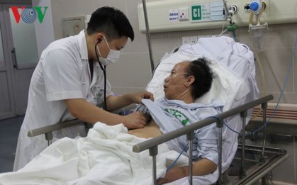 Cảnh báo nguy cơ đột quỵ vì nắng nóng