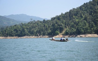 Phát hiện thi thể không đầu, không chân dưới lòng hồ thủy điện