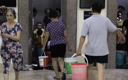 Hà Nội: Giữa đợt nắng nóng đỉnh điểm, 200 hộ dân chung cư nhốn nháo vì mất nước sinh hoạt