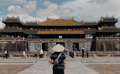 Khoan về quê "nuôi cá và trồng rau", nếu mệt quá hãy... đến Huế để tâm hồn phiêu dạt như áng mây bên trời