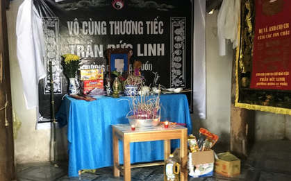Người thân đau đớn an táng nạn nhân vụ "bê tông chứa thi thể người" ở Bình Dương