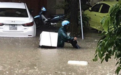 Chùm ảnh: Lũ lớn kinh hoàng càn quét Móng Cái, 1 người mất tích, hàng loạt tàu thuyền bị đắm và tài sản bị nhấn chìm