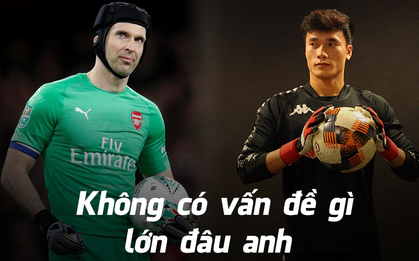 Hành động đáng trân trọng của thủ môn Bùi Tiến Dũng sau khi chứng kiến thần tượng Petr Cech rơi lệ vì thua trận chung kết Europa League