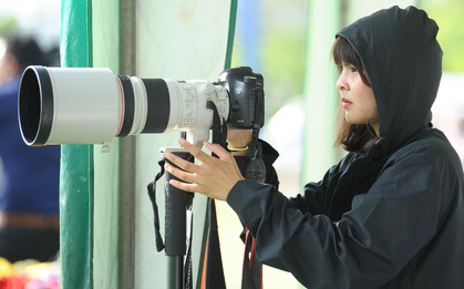 Nữ phóng viên Thái Lan xinh đẹp thích Xuân Trường nhưng tin tưởng 100% đội chủ nhà sẽ thắng Việt Nam ở King's Cup