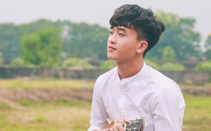Hotboy U23 đốn tim fan nữ bằng loạt ảnh nghệ thuật đầy chất "Huế mộng mơ"