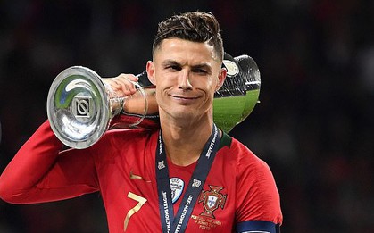 Fan của Cristiano Ronaldo vui nhất hôm nay: CR7 lại có thêm danh hiệu lớn ở tầm ĐTQG