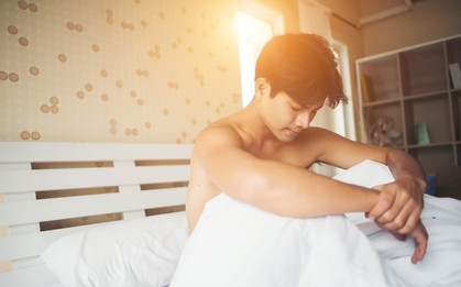 Con trai bao lâu xuất tinh một lần được coi là khỏe mạnh?
