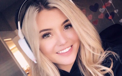 BrookeAB là ai thế? Xin thưa rằng là nữ streamer cực xinh đang có lượt theo dõi tăng nhanh nhất hiện nay!