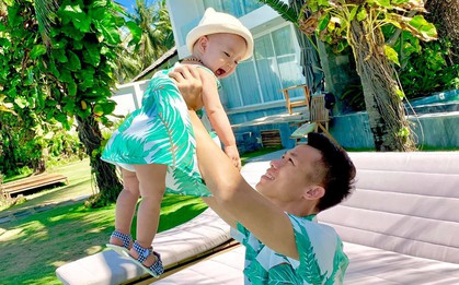 Tan chảy với câu nói ngọt ngào mà Quế Ngọc Hải dành cho con gái: "Về nhà thôi con"