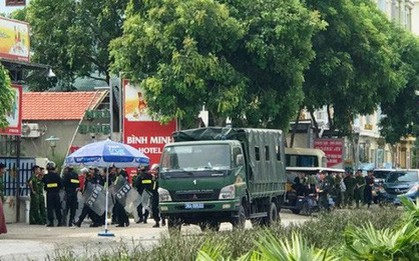 Huy động khẩn hàng chục cảnh sát tới biển Hải Tiến ngăn chặn xô xát