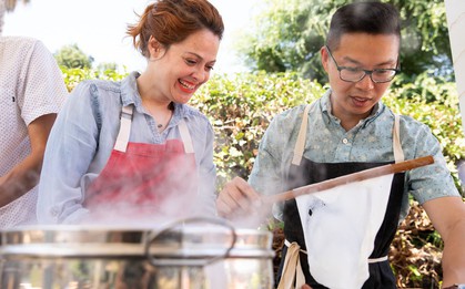 Nghệ thuật bánh cuốn Việt Nam nơi đất Mỹ: nét tinh tế ẩm thực Việt được ngợi khen trên New York Times
