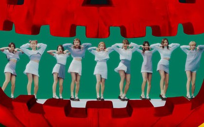 Ca khúc nào của TWICE đã vượt qua cả siêu hit "TT" về độ "nhây" trên các BXH?