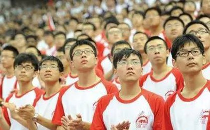 Phí tổn kinh tế xã hội do cận thị chiếm 1,3% GDP ở Trung Quốc