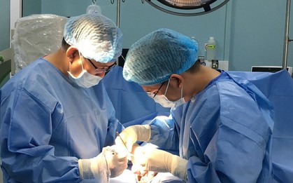 Thanh niên 19 tuổi bị ung thư tinh hoàn, bác sĩ khuyên cấp trữ tinh trùng gấp