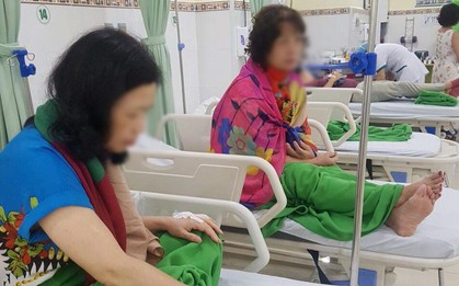 Nhóm du khách Hà Nội nhập viện sau khi ăn trưa tại 1 nhà hàng ở Đà Nẵng