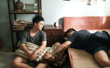 Câu hỏi khó hiểu ở "Thưa Mẹ Con Đi": Vì sao phải có người nằm trên, nằm dưới?