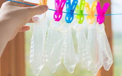 Loạt sai lầm thường gặp khi sử dụng bao cao su mà nam giới chưa chắc đã biết hết