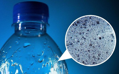 WHO: 90% nước đóng chai có hạt vi nhựa bên trong, và đây là câu trả lời cho việc chúng có hại hay không