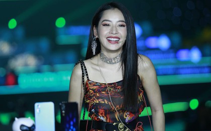 Chi Pu không nhảy dù chạy bo nhưng lại đốt nóng sân khấu chung kết PUBG Mobile với nhan sắc cực xinh và màn trình diễn sôi động