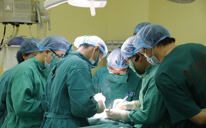 Bỏ dở quá trình điều trị ung thư vú, người phụ nữ nhận hậu quả nặng nề