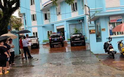 Lào Cai: Nam thanh niên ngang nhiên cầm kiếm xông vào ngân hàng Vietinbank cướp tiền
