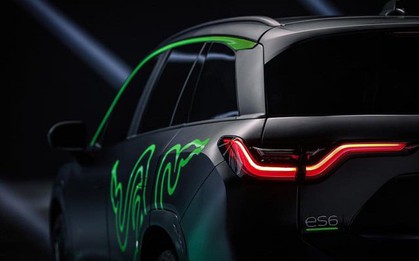 Chán sản xuất sản phẩm Esports, Razer hợp tác sản xuất luôn ô tô mang đậm chất gaming siêu "quý tộc"