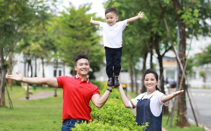 “Hoàng tử xiếc” Quốc Cơ hạnh phúc thông báo bà xã đang mang thai lần 2