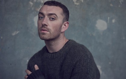 Khán giả ném đá kịch liệt khi BRIT Awards bỏ hạng mục "Nam/ Nữ nghệ sĩ xuất sắc nhất" từ tuyên bố giới tính của Sam Smith