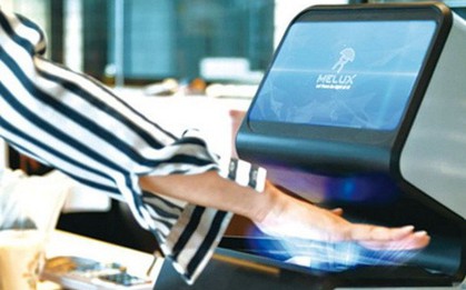 Trung Quốc phát triển hệ thống nhận dạng tĩnh mạch bàn tay con người, chính xác hơn cả Face ID
