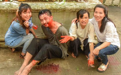 Vừa chết tức tưởi ở Sét Trong Mưa, Hứa Minh Đạt lên Facebook trấn an khán giả sẵn tiện spoil luôn vai mình chưa hết?