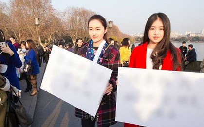 Choáng với dịch vụ cho thuê người yêu về nhà ăn Tết chỉ bằng một chiếc máy điện thoại
