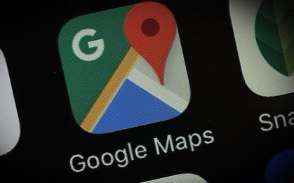 Cắm đầu nghe theo chỉ dẫn của Google Maps, một người đàn ông lao xe tải xuống vách đá